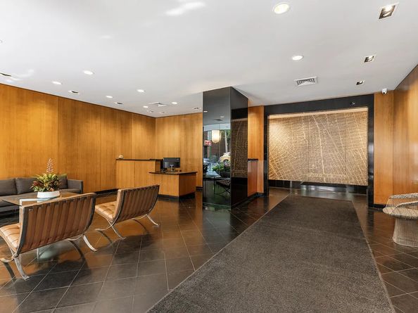 101 West 12th Street 12H, New York NY 10011