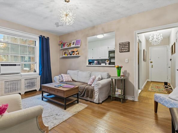 56-05 31st Avenue 2O, Queens NY 11377