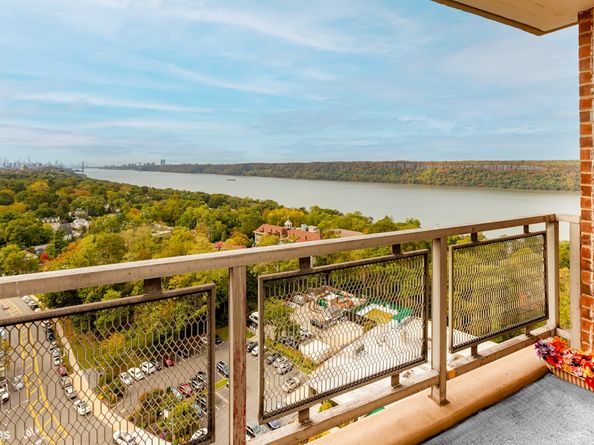 5700 Arlington Avenue 20S, Bronx NY 10471