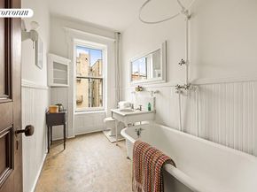 657 10th Street, Brooklyn NY 11215