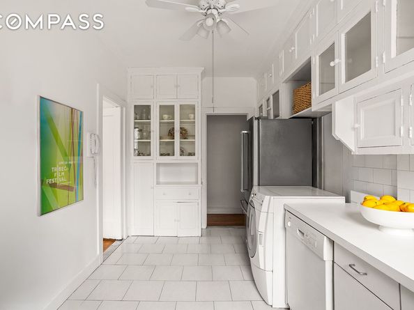 33-51 80th Street 22, Queens NY 11372