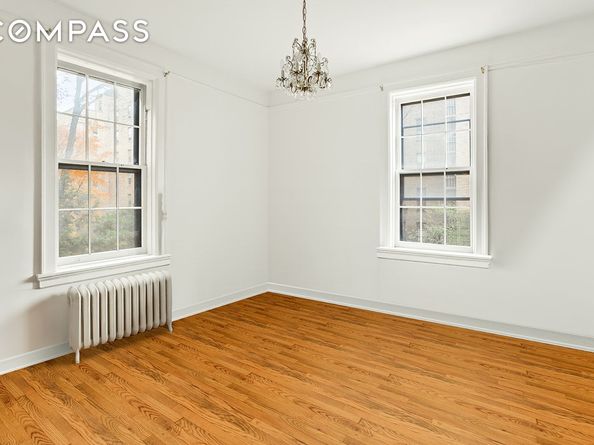 33-51 80th Street 22, Queens NY 11372