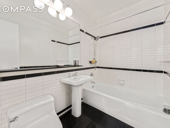 360 East 88th Street 31C, New York NY 10128