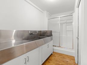 712 Broadway 7, New York NY 10003