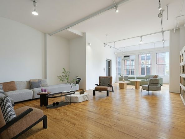 712 Broadway 7, New York NY 10003