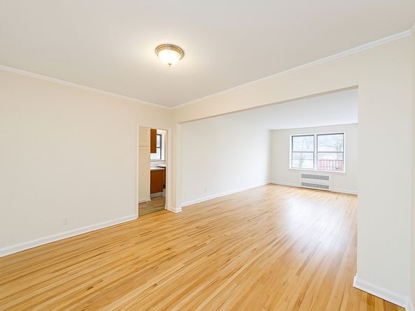 915 East 17th Street 302, Brooklyn NY 11230