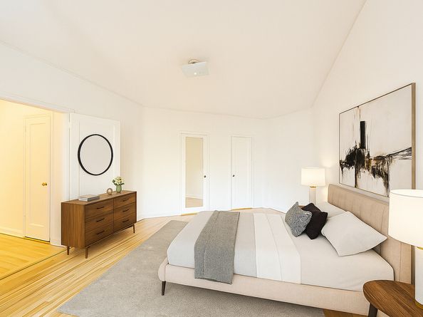 915 East 17th Street 302, Brooklyn NY 11230