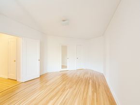 915 East 17th Street 302, Brooklyn NY 11230