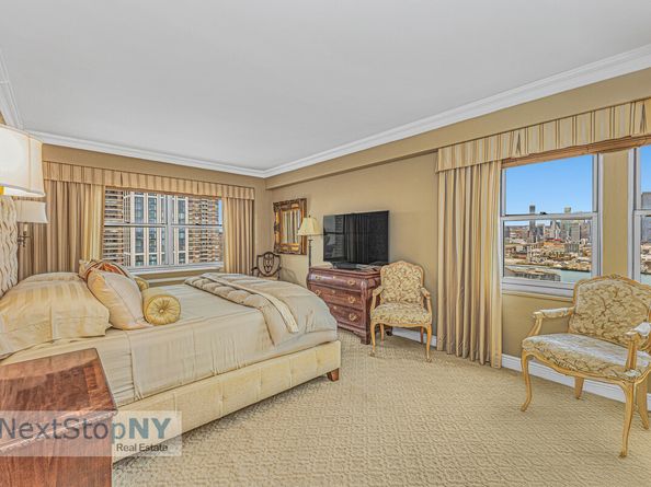 400 East 56th Street 38L, New York NY 10022