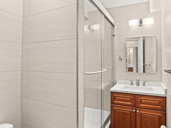 220 Madison Avenue 3M, New York NY 10016