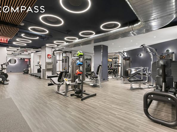 20 East 9th Street 9R, New York NY 10003