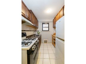 579 West 215th Street 5A, New York NY 10034