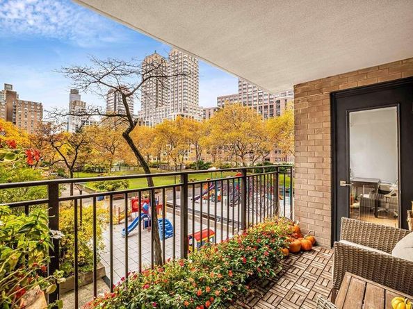 205 West End Avenue 2J, New York NY 10023