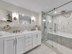 32 East 74th Street, New York NY 10021