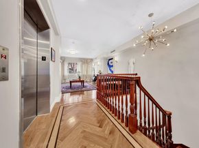 32 East 74th Street, New York NY 10021