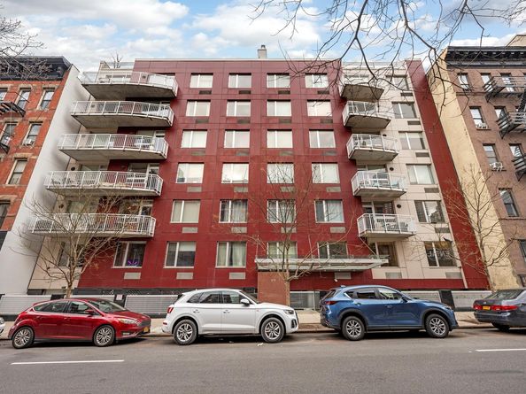 517 West 46th Street 201, New York NY 10036