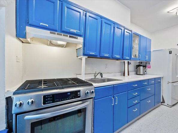 763 Ocean Parkway 4J, Brooklyn NY 11230