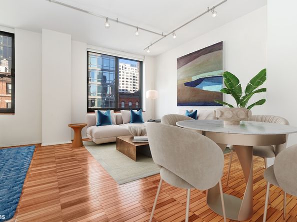 300 East 85th Street 505, New York NY 10028