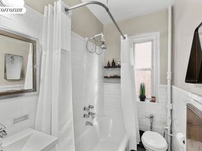 140 East 95th Street 2E, New York NY 10128