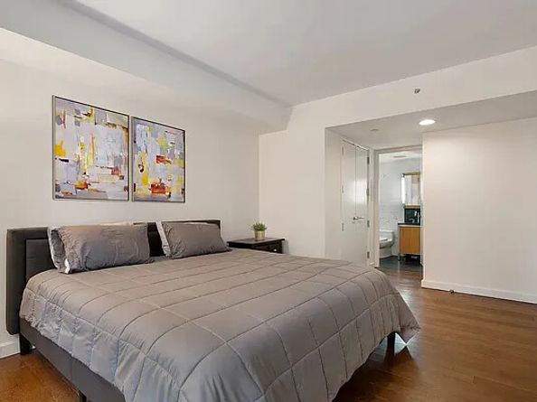 100 West 58th Street 3C, New York NY 10019
