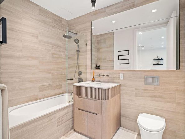 550 Metropolitan Avenue 3B, Brooklyn NY 11211