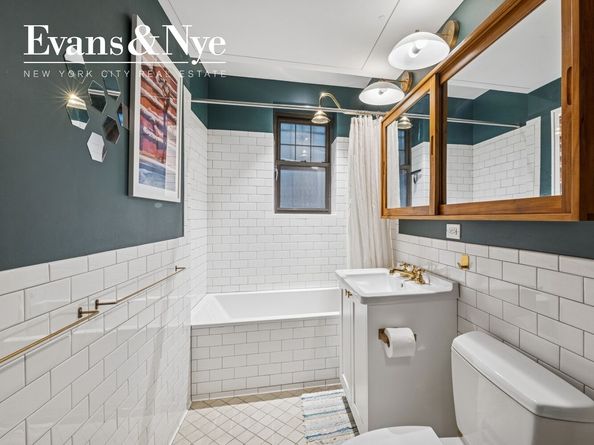 370 Central Park W 113, New York NY 10025