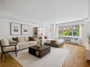 333 East 46th Street 1D, New York NY 10017