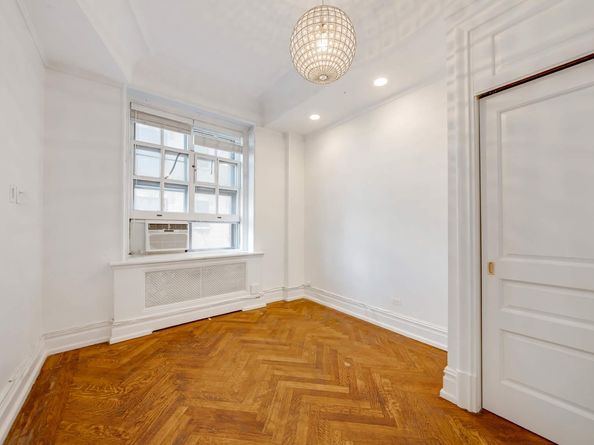 2109 Broadway 810, New York NY 10023