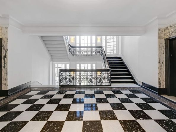 2109 Broadway 810, New York NY 10023