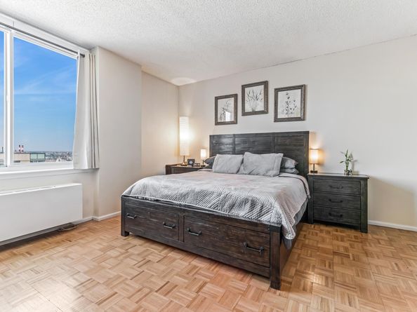 4-74 48th Avenue PH4D, Queens NY 11109