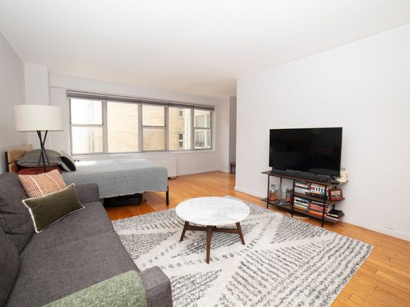 69 Fifth Avenue 5A, New York NY 10003
