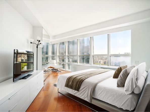 146 West 57th Street 53A, New York NY 10019