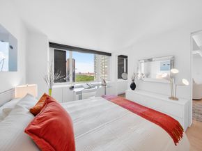 322 West 57th Street 51M, New York NY 10019