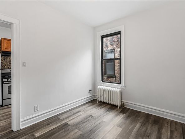 36-25 30th Street 1F, Queens NY 11106