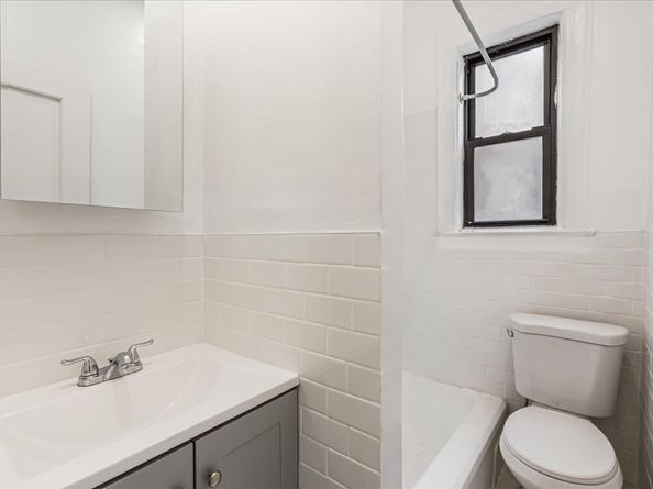 36-25 30th Street 1F, Queens NY 11106