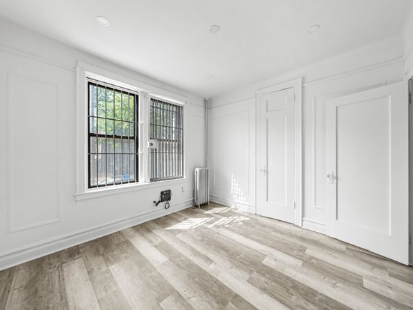 36-25 30th Street 1F, Queens NY 11106