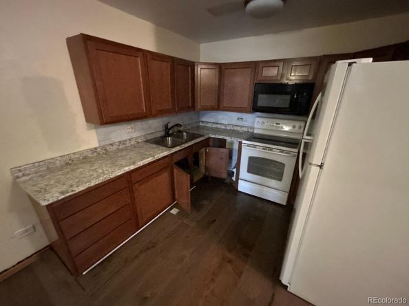 610 S Clinton Street 8B, Denver CO 80247
