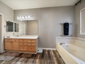 7912 S Algonquian Way, Aurora CO 80016