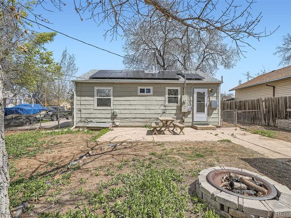 1559 S Quieto Court, Denver CO 80223