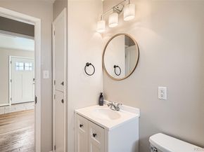 1559 S Quieto Court, Denver CO 80223