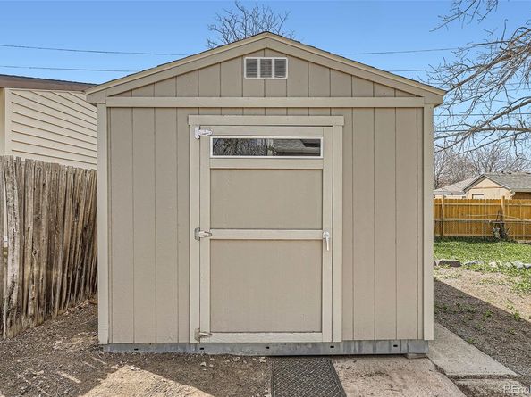 1559 S Quieto Court, Denver CO 80223