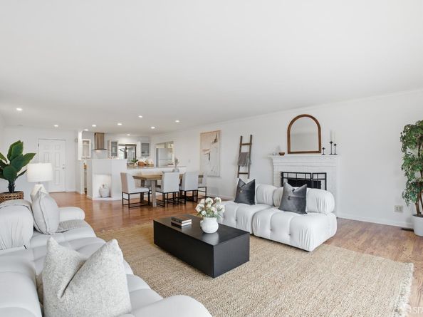 121 Kings Road, Brisbane CA 94005