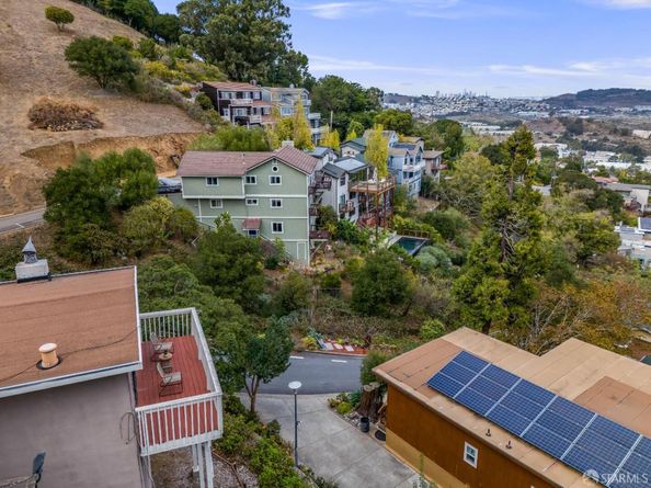 121 Kings Road, Brisbane CA 94005