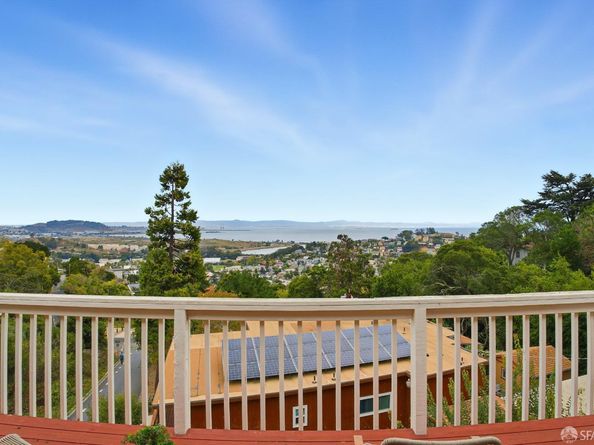 121 Kings Road, Brisbane CA 94005