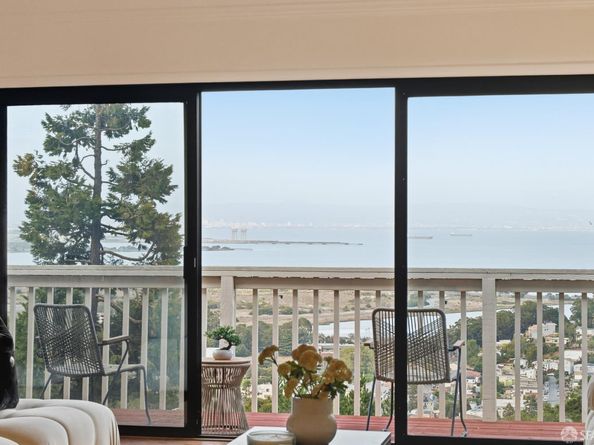 121 Kings Road, Brisbane CA 94005