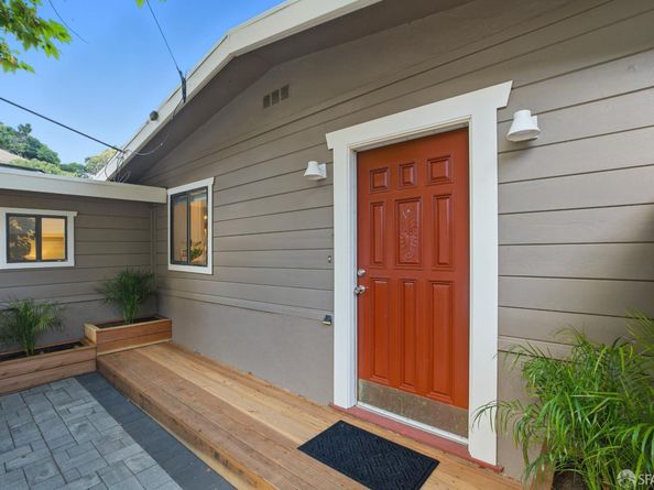 121 Kings Road, Brisbane CA 94005