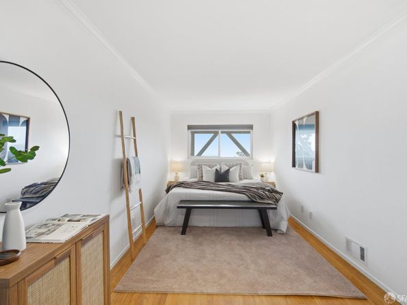 121 Kings Road, Brisbane CA 94005