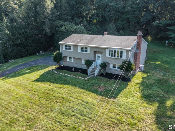 121 Longfellow Road, Shelton CT 06484