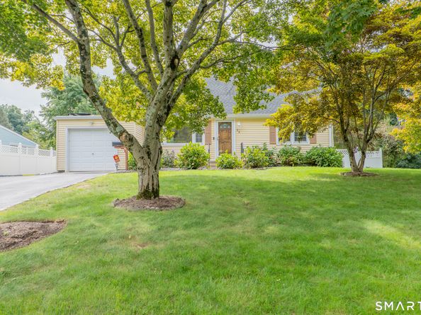 14 Ayres Drive, Stamford CT 06905