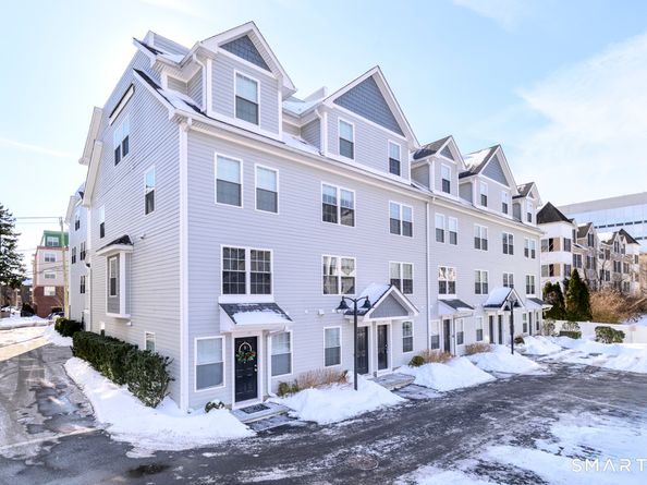 20 3rd Street 11, Stamford CT 06905